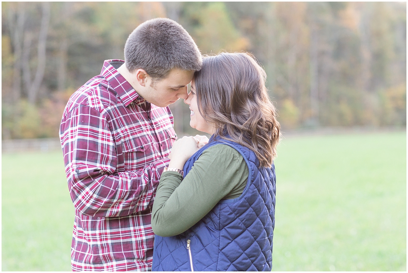 romantic-fall-engagement-photography