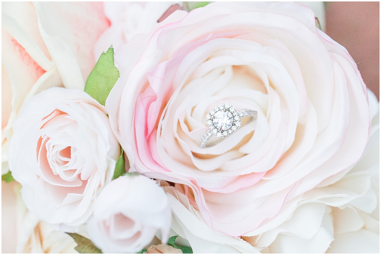 bridal-session-engagement-ring