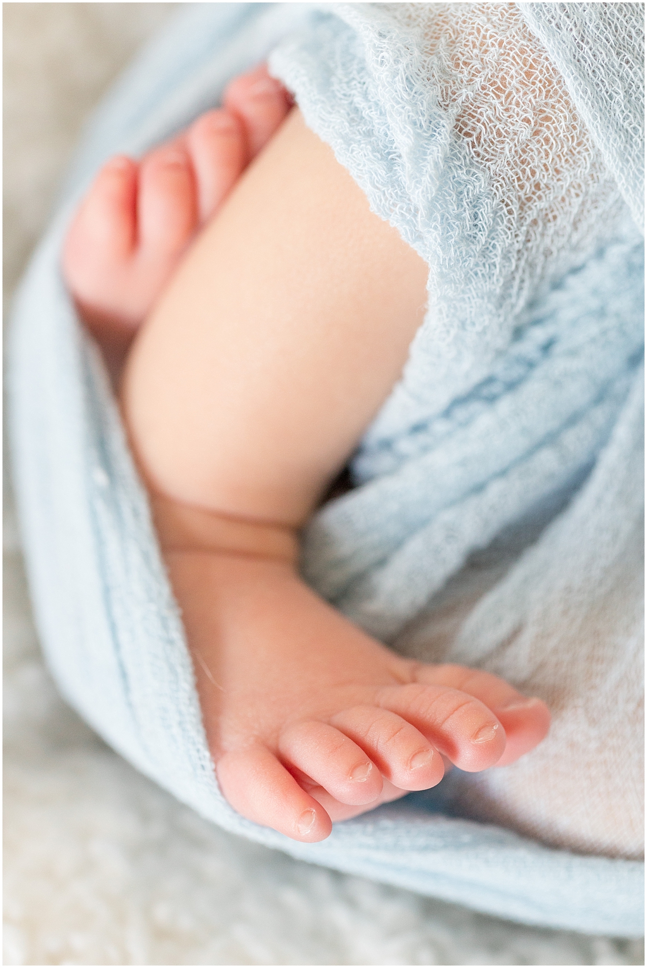 sommers-family-lifestyle-newborn-session_0010