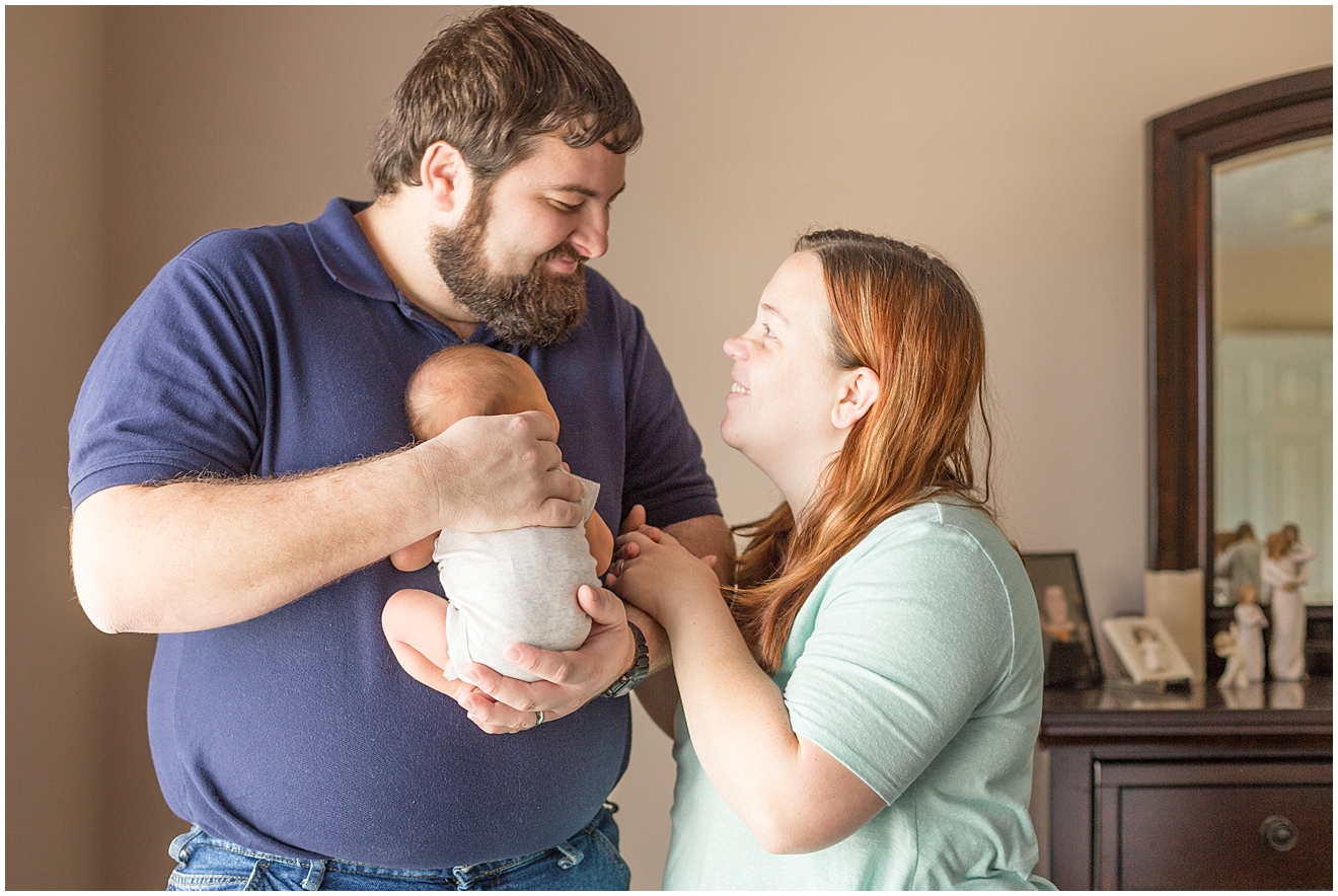 sommers-family-lifestyle-newborn-session_0015