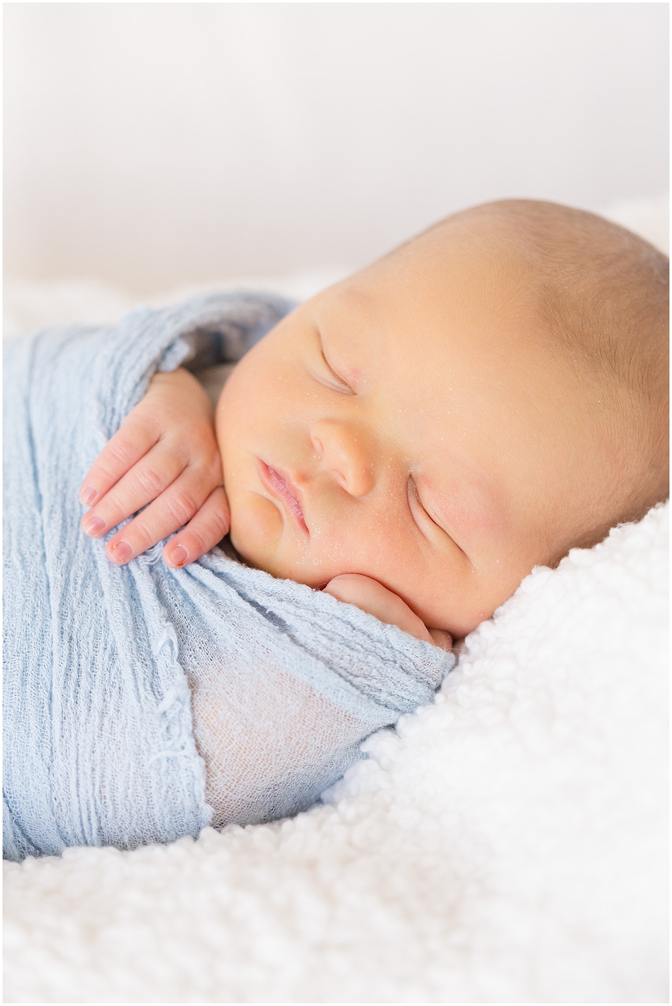 sommers-family-lifestyle-newborn-session_0026