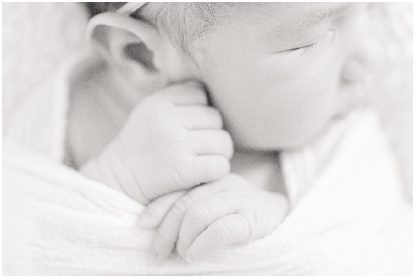 simple-newborn-baby-photography