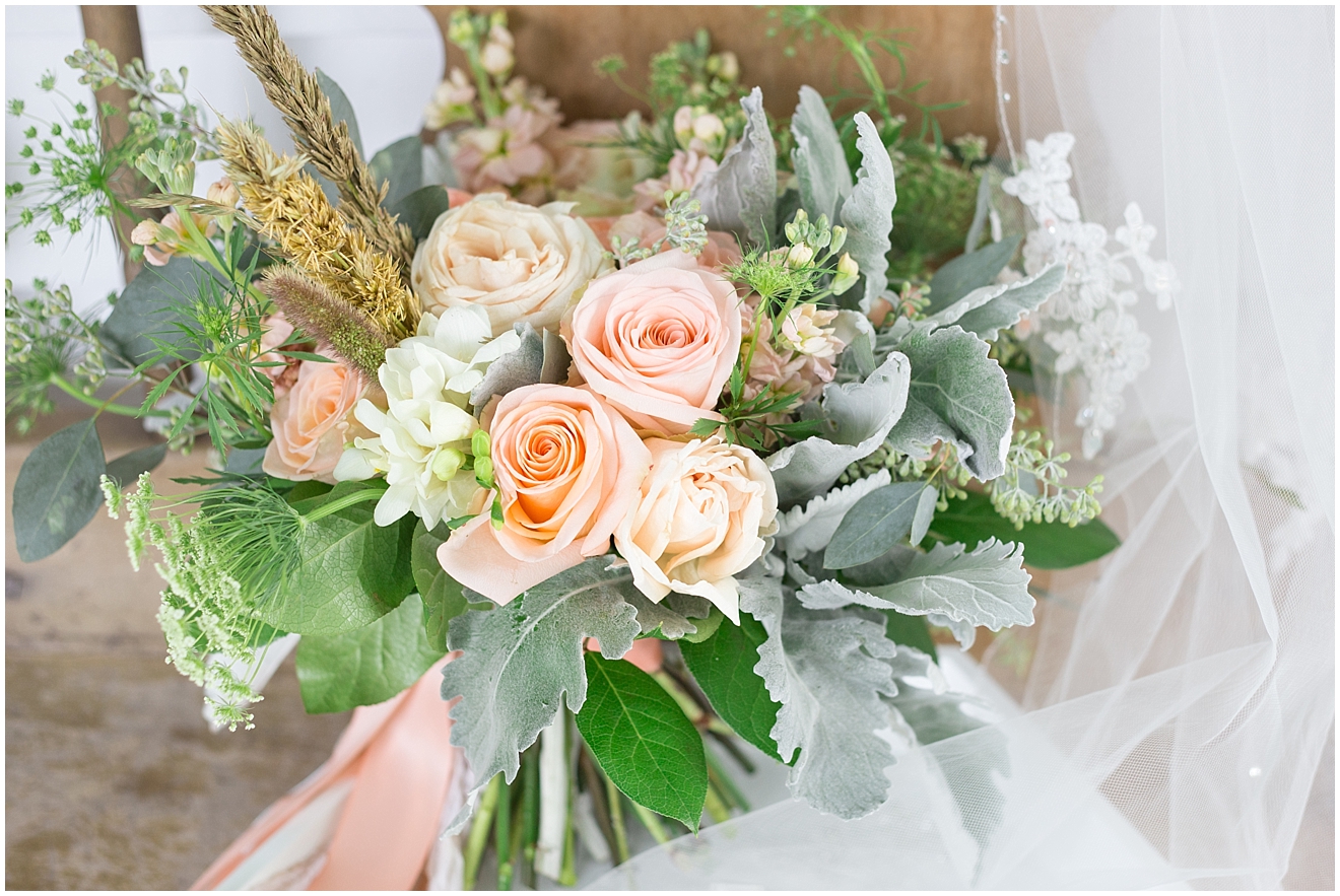 mint-peach-wedding-bouquet