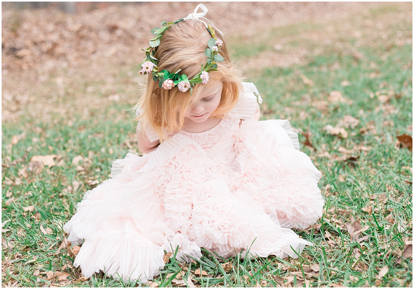 little-girl-in-flower-crown-photography