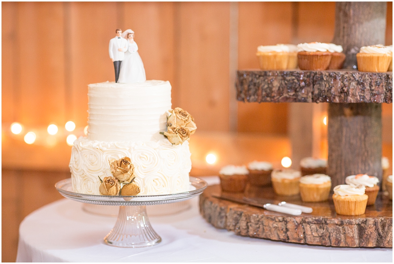 willow-pond-bakery-wedding-cake