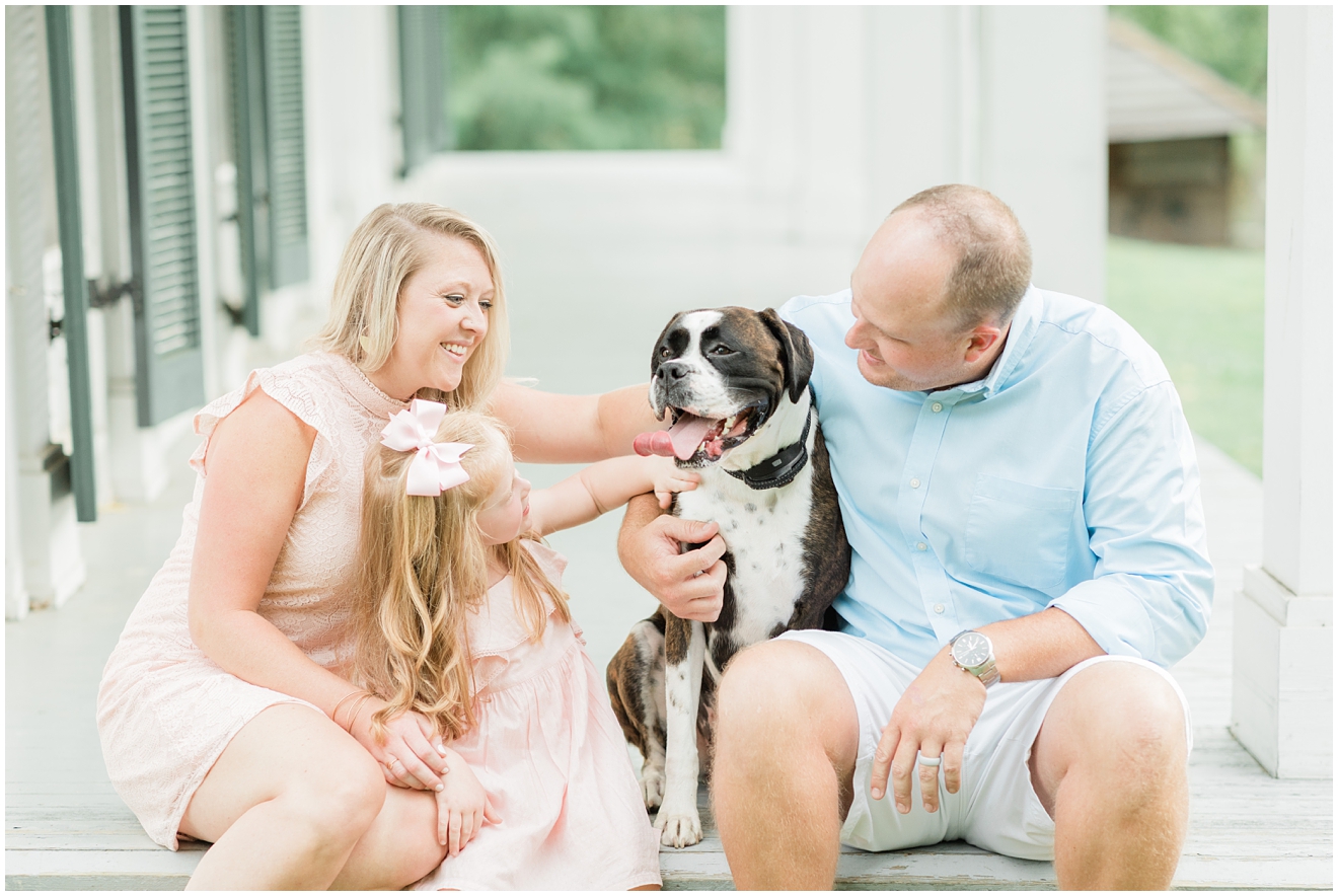 candid-family-photos-with-dog