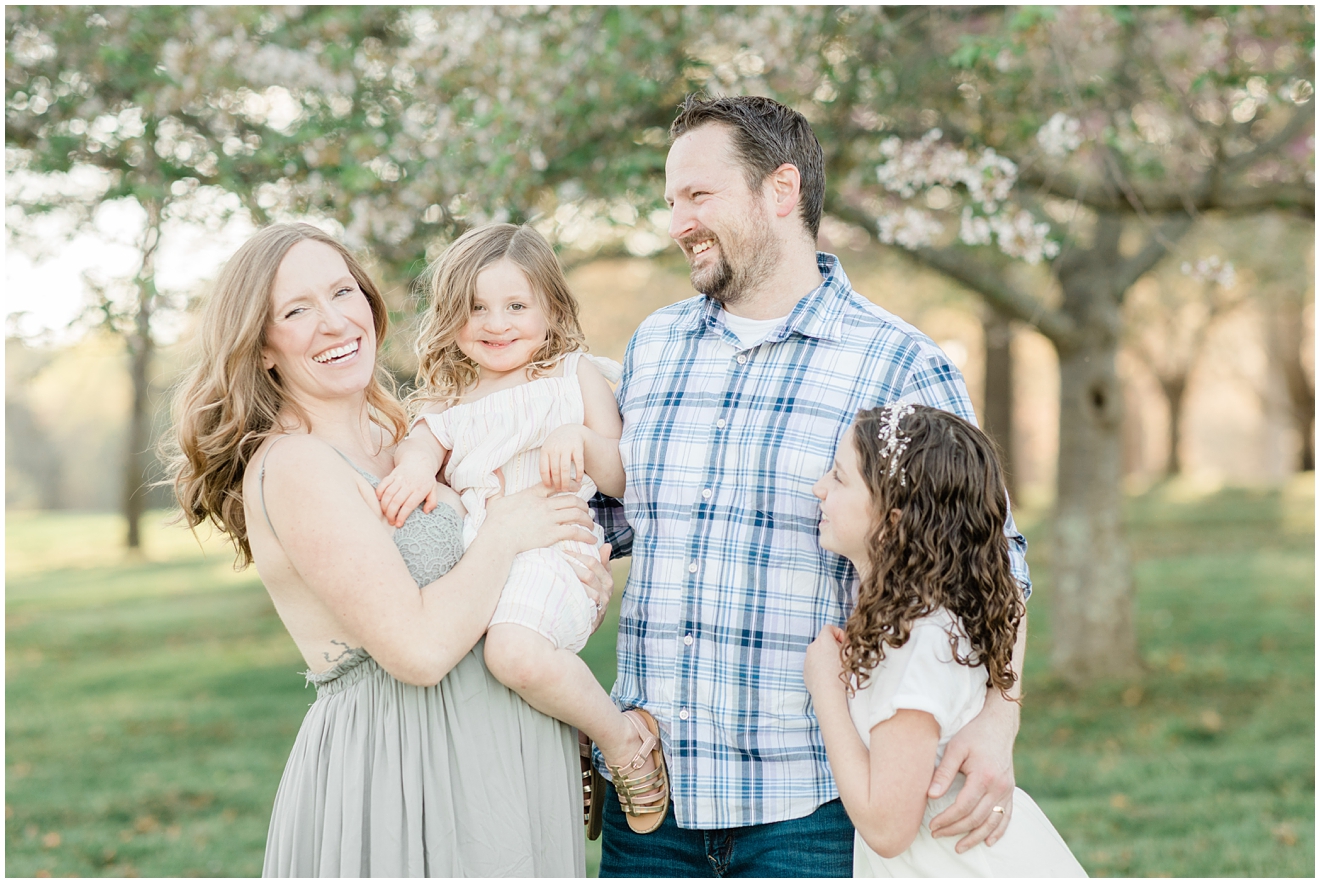 family-photo-session-at-claytor-lake